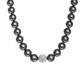 Жемчужное колье с бриллиантами, белое золото