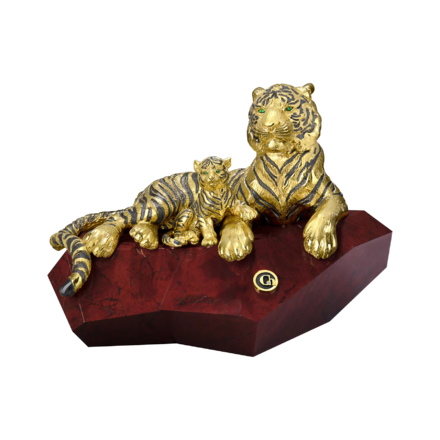 Настольная скульптура Тигры, бриллиант, тсаворит, яшма, серебро