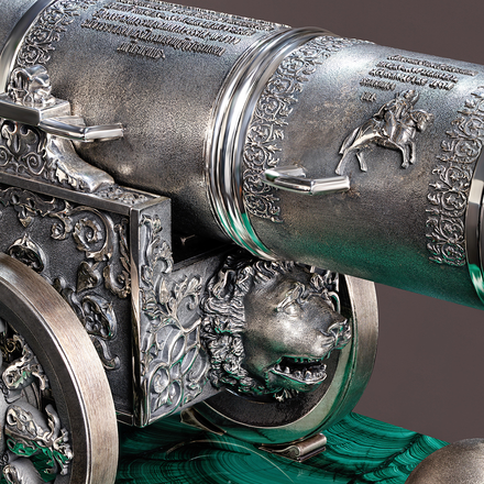 Настольная скульптура «Царь - пушка» 4