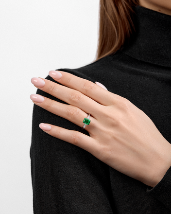 Помолвочное кольцо с изумрудом и бриллиантами, белое и жёлтое золото 2