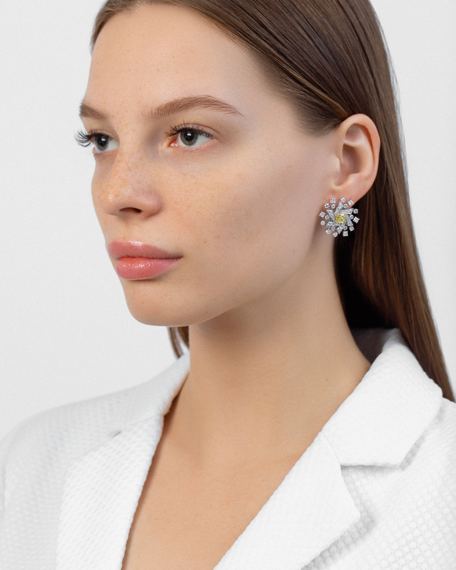 Серьги с бриллиантами, белое золото