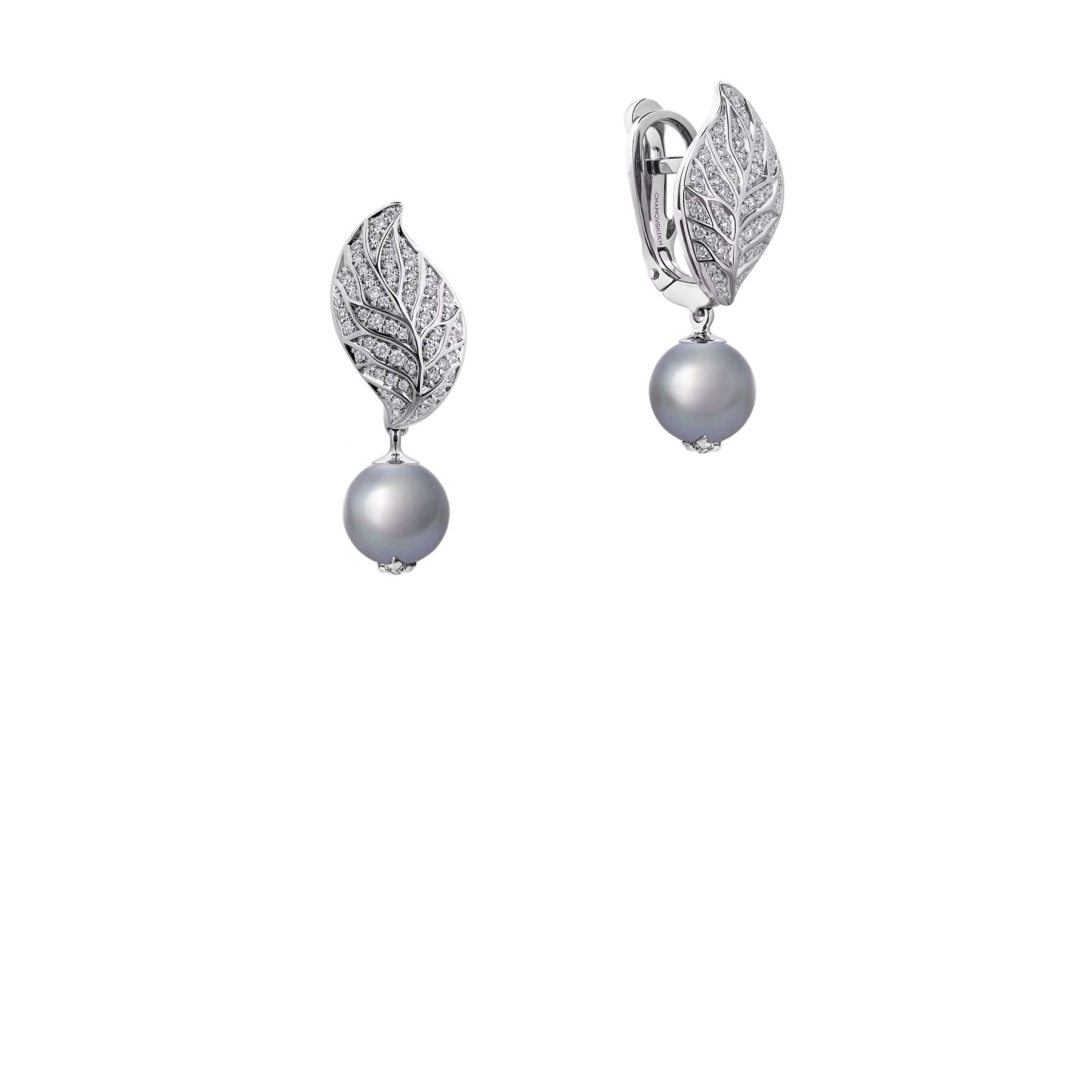 Серьги с жемчугом, бриллиантами и сапфирами, белое золото