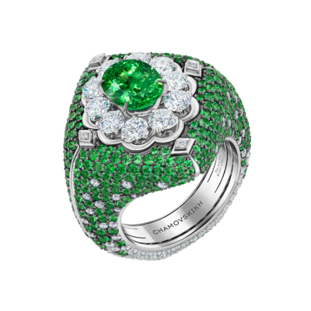 Кольцо с тсаворитами и бриллиантами, белое золото