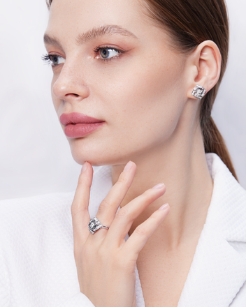 Кольцо с бриллиантами, белое золото 5