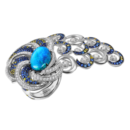 Кольцо с опалом, бриллиантами и сапфирами, белое золото