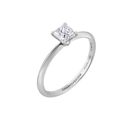 Помолвочное кольцо с бриллиантом, белое золото