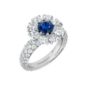 Кольцо с сапфиром и бриллиантами, белое золото