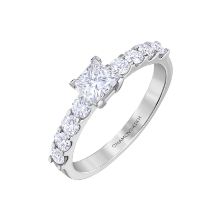 Помолвочное кольцо с бриллиантами, белое золото