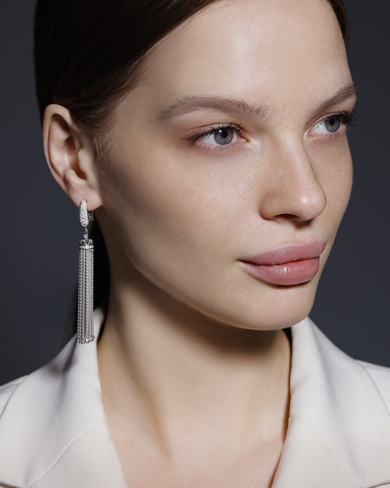 Серьги с бриллиантами, белое золото