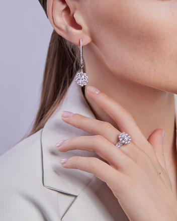 Кольцо с бриллиантами, белое золото 5