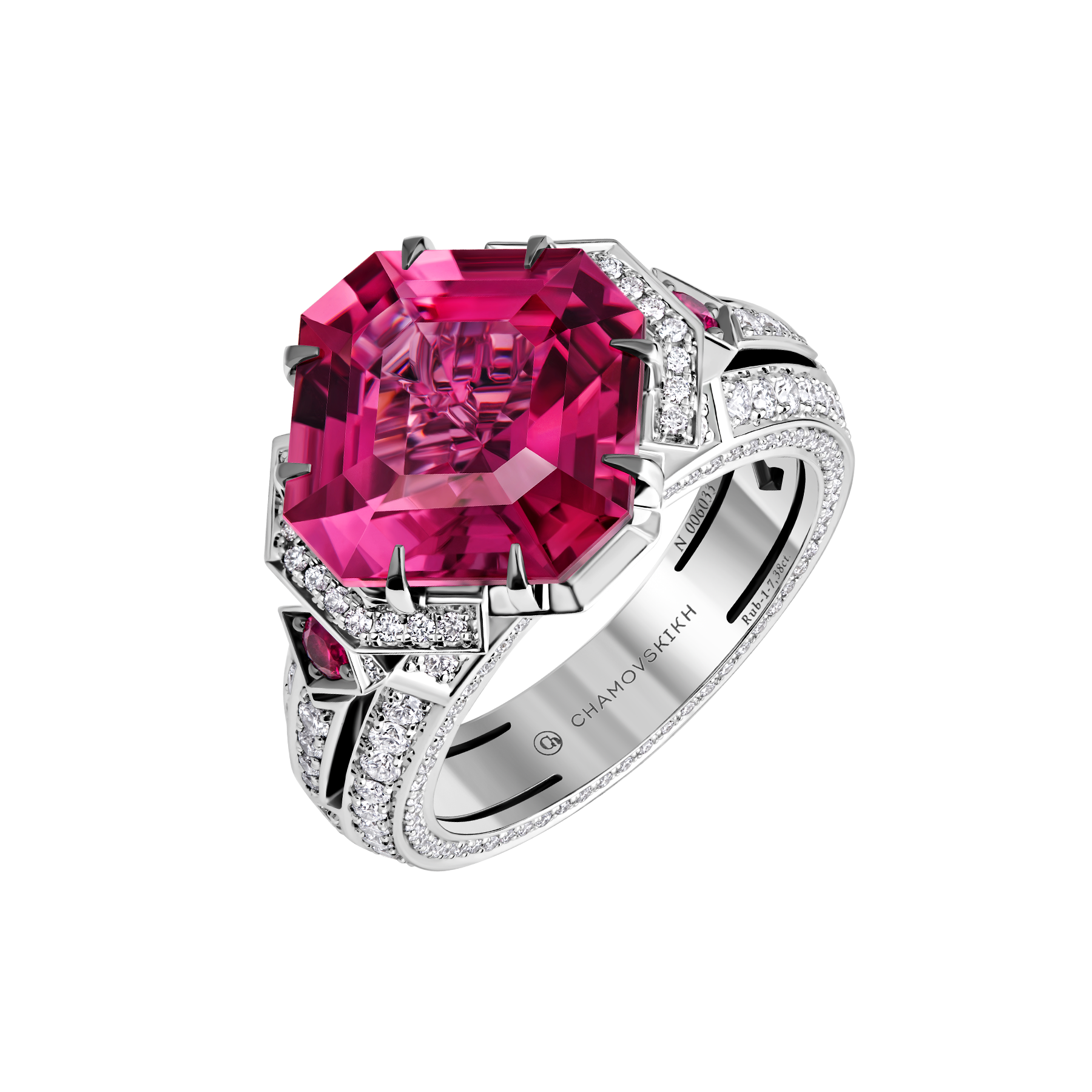 Кольцо с турмалином рубеллитом, рубинами и бриллиантами, белое золото