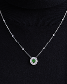 Колье с демантоидом и бриллиантами, белое золото