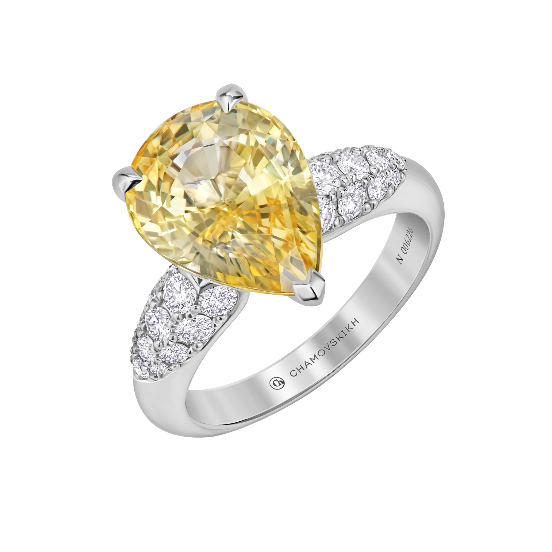 Кольцо с желтым сапфиром и бриллиантами, белое золото