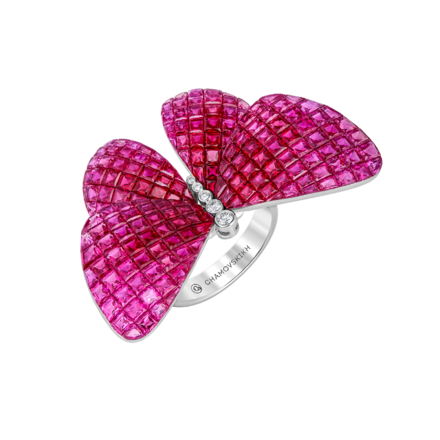 Кольцо с рубинами и бриллиантами, белое золото