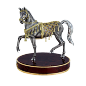 Настольная скульптура «Фаворит»