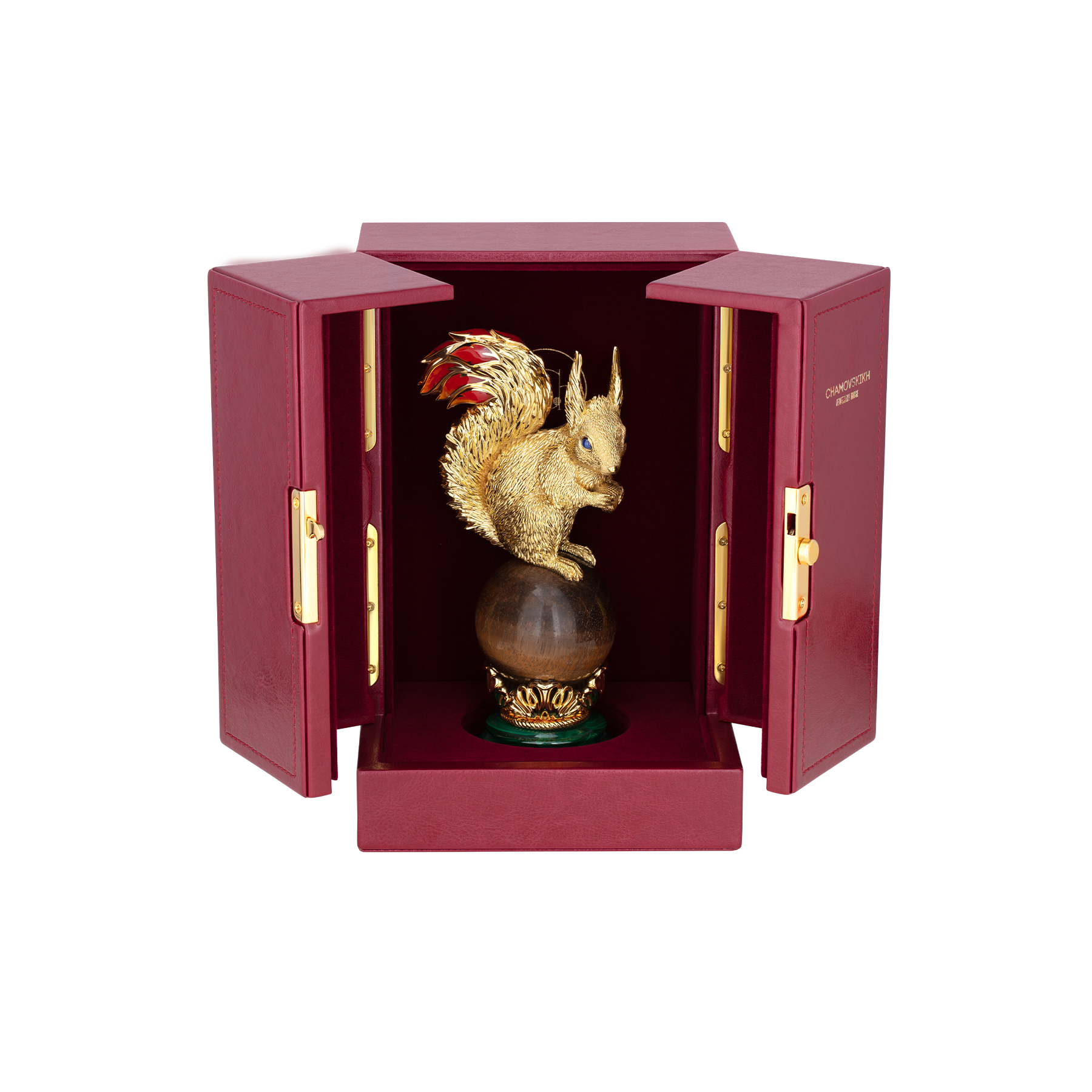 Настольная скульптура «Белка»