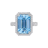 Кольцо с аквамарином и бриллиантами, белое золото