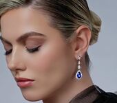 Серьги с сапфирами и бриллиантами, белое золото