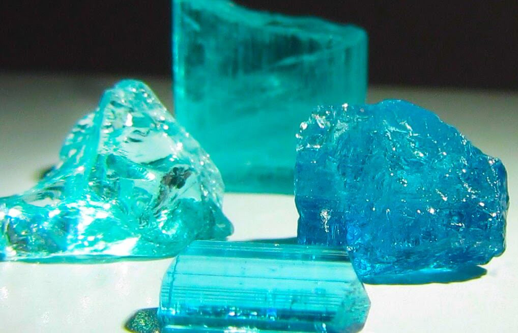 голубой турмалин